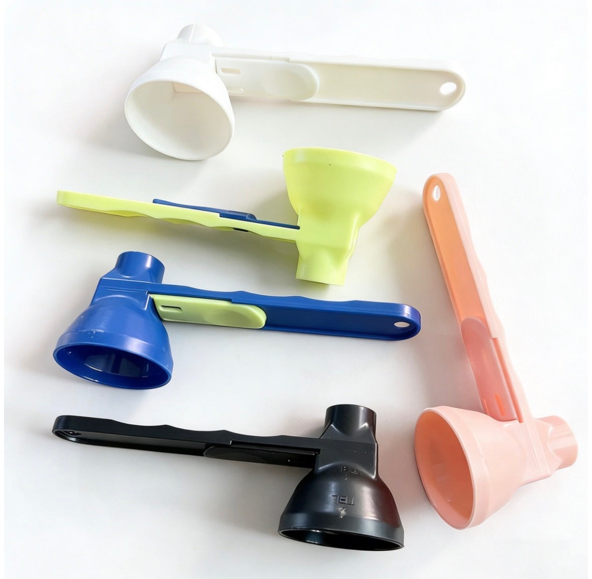 Smart Finds – No-Spill Scoop & Funnel (3-Pack)